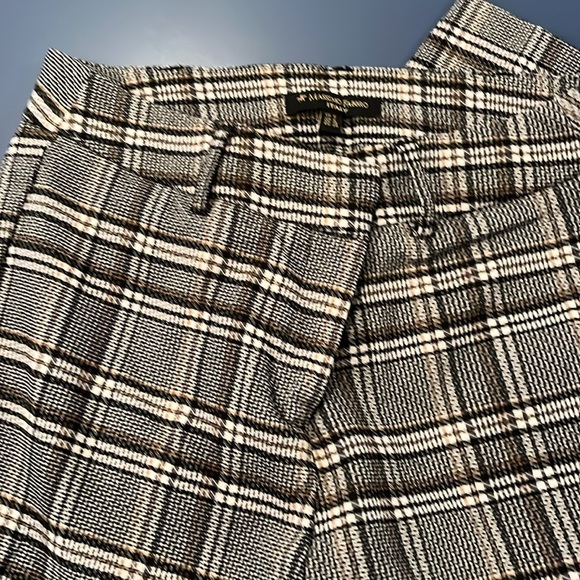 Two Piece Outfit - Picture 5 of 11